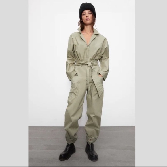Zara Khaki Green V-Neck Belted Oversized Utility Jumpsuit - Picture 1 of 9